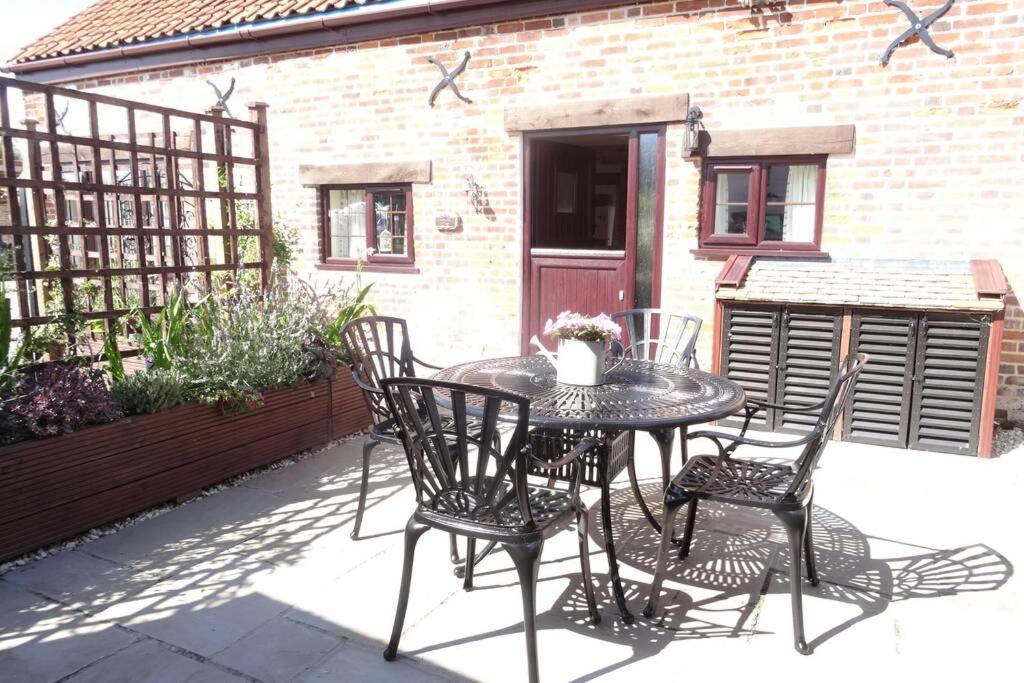 Lowlands Cottage Beccles Exterior foto